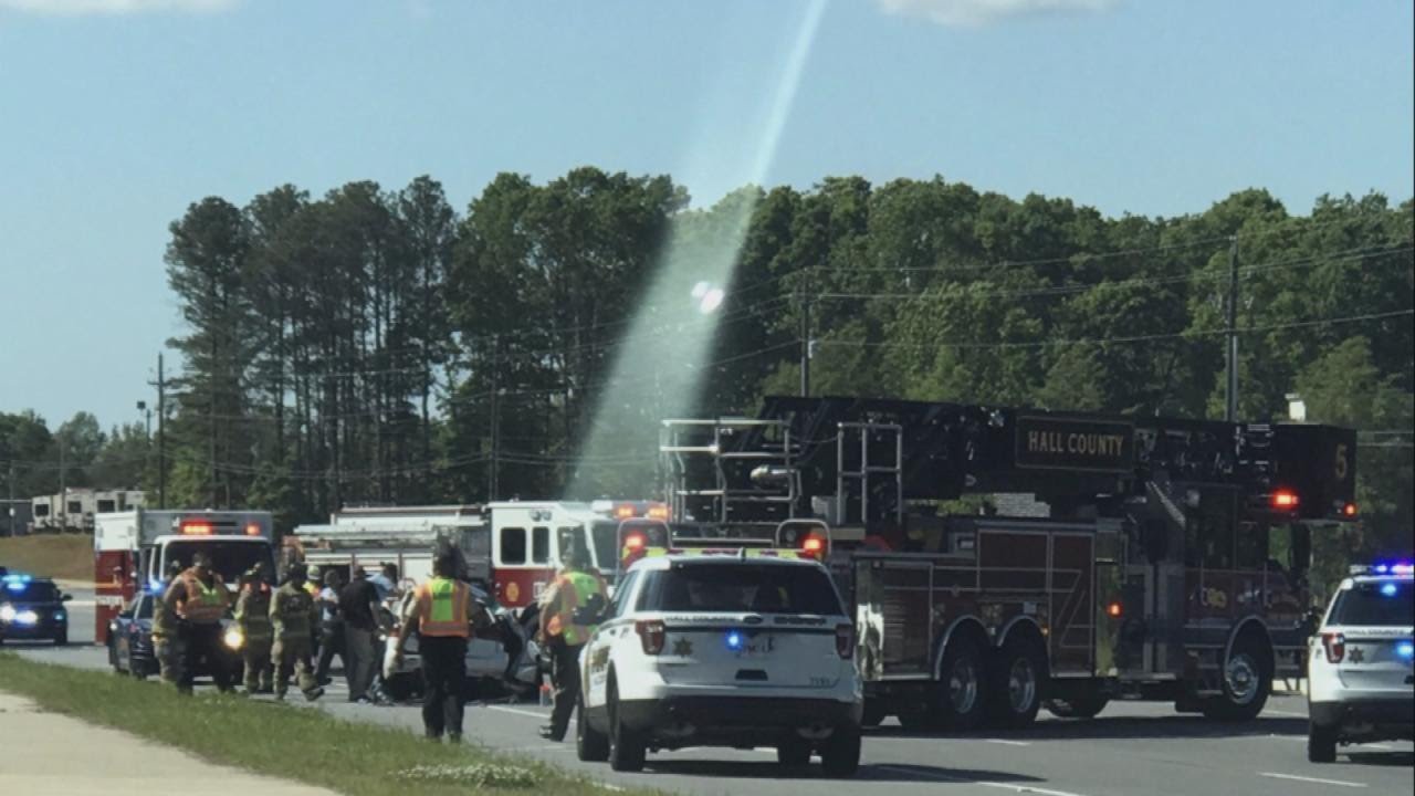 Does Eerie Photo From Scene of Deadly Crash Show Stairway to Heaven?