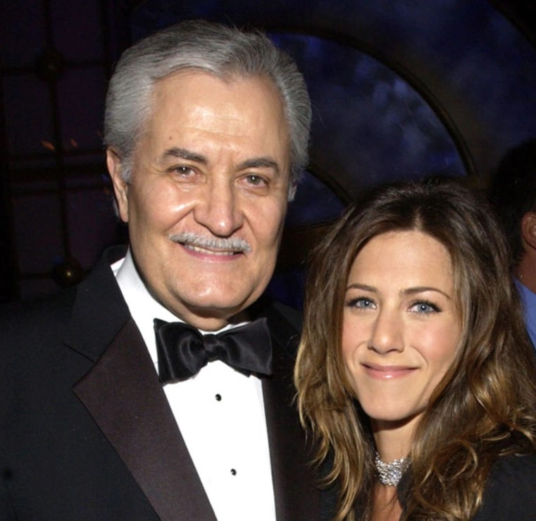 Jennifer Aniston Mourns Death of “Sweet Papa” John Aniston