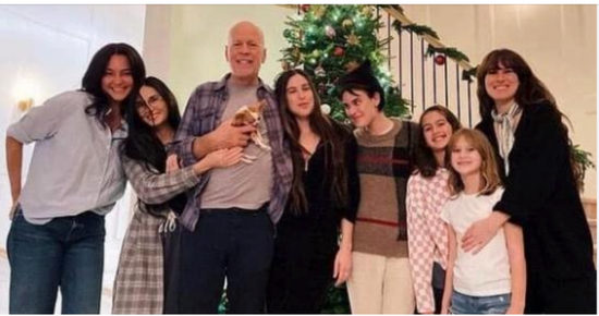 The Willis Family, Made Up Of His Current Wife, Ex-wife Demi Moore And Their Five Daughters, Got Ahead Of The Holiday Festivities