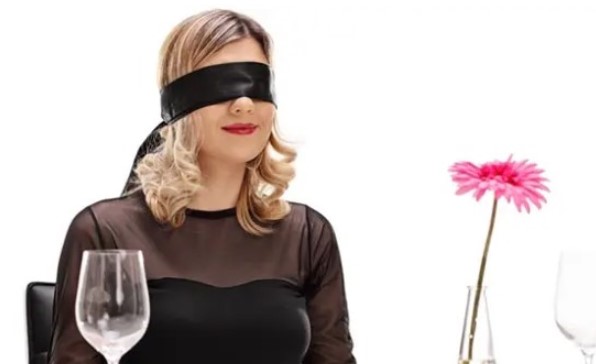 This Woman Really Had To Pass Gas, So She Did This When Her Husband Left The Room.
