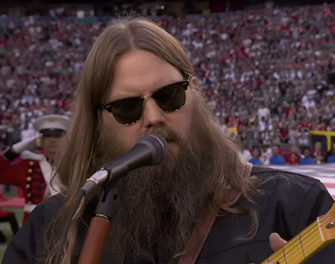 Chris Stapleton gets fans incredibly emotional at Super Bowl Viral