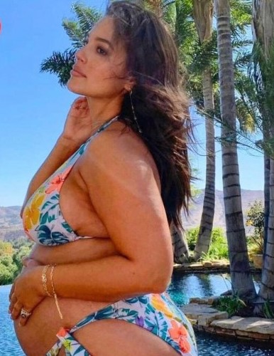10+ Celebrities Who Are Proud to Show Their Real Selves on Social Media