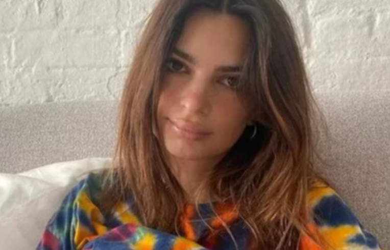 Celebrity Mothers Who Proudly Breastfeed in Public