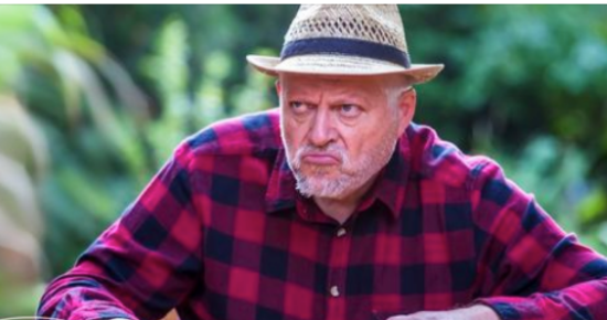 Neighbor Repeatedly Makes Man’s Life Difficult until His Wife Finds a Letter to Her Husband