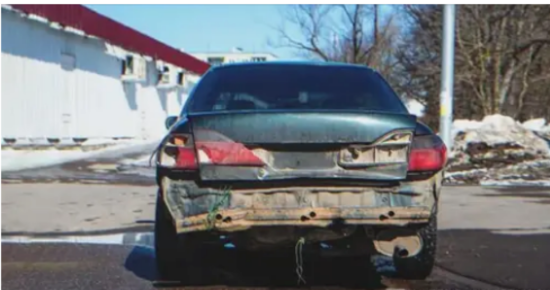 Lady learns her husband switches from SUV to old cheap car daily and leaves town