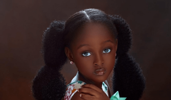 A photographer took a photo of her and she woke up famous! The beauty of this Nigerian girl is beyond words