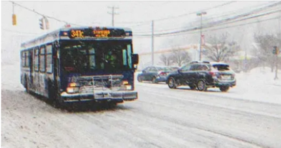 POOR BOY PAID THE BUS FARE FOR A WOMAN AND HER CHILD, LATER, THE WOMAN HELPED TO THE BOY